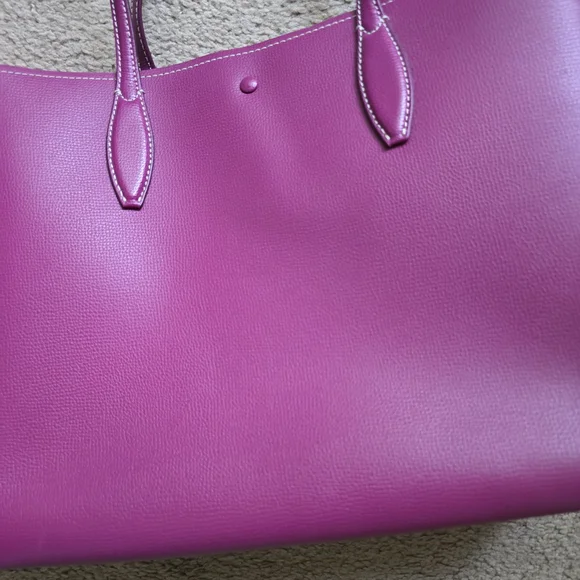 Kate Spade Saffiano Leather Tote Bag - Picture 2 of 6